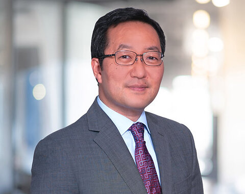 Photo of Kenneth K. Suh